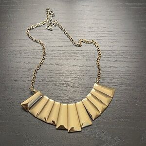 Elegant Gold Statement Necklace